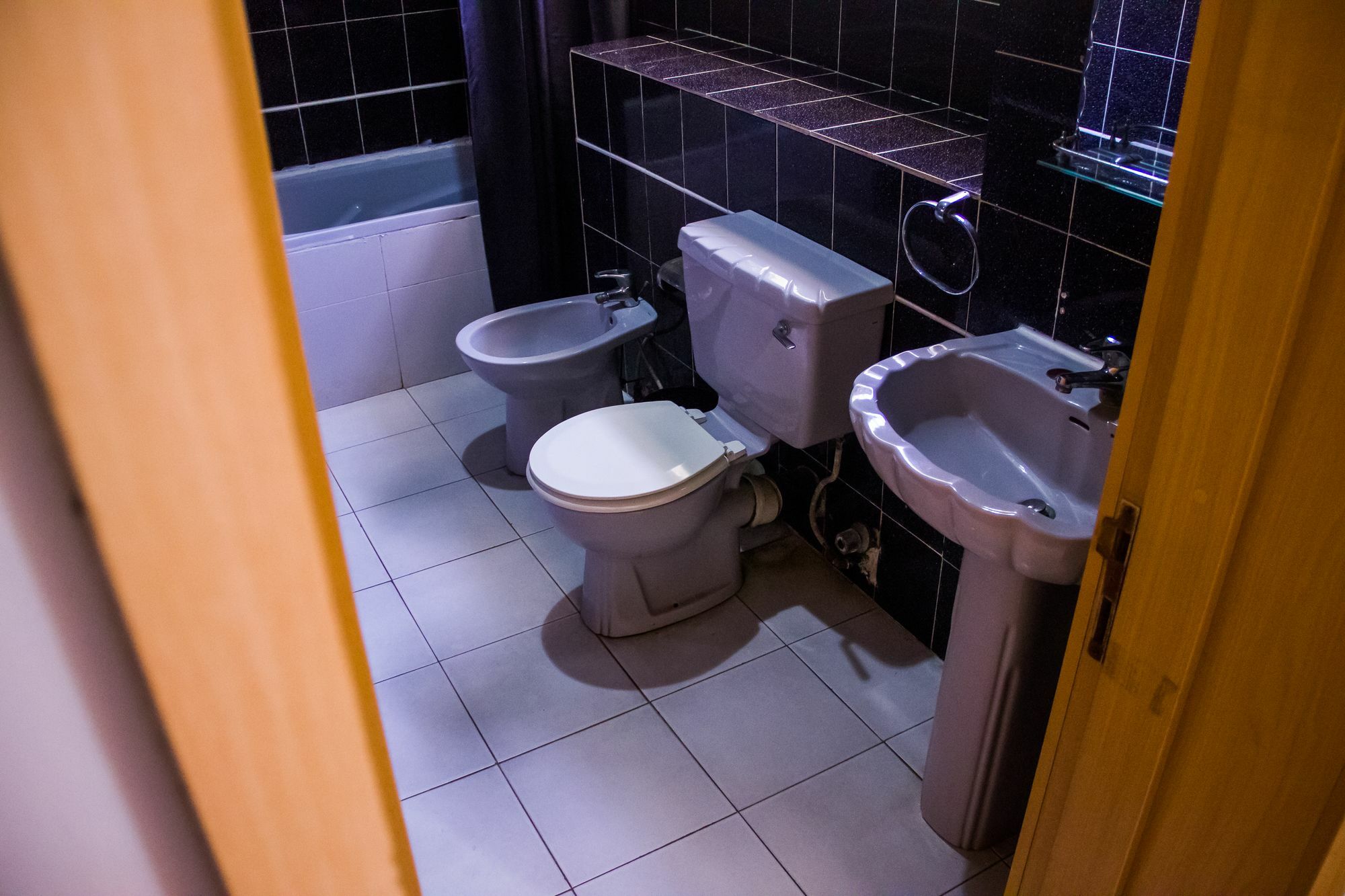 Aliayabiagba La Patriache Lodge מראה חיצוני תמונה